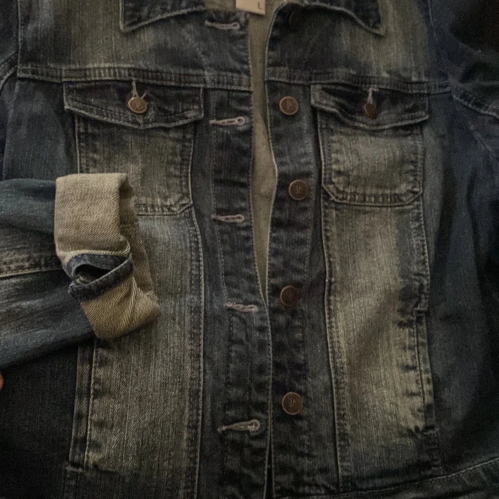 American Rag - Picture 3 of 6